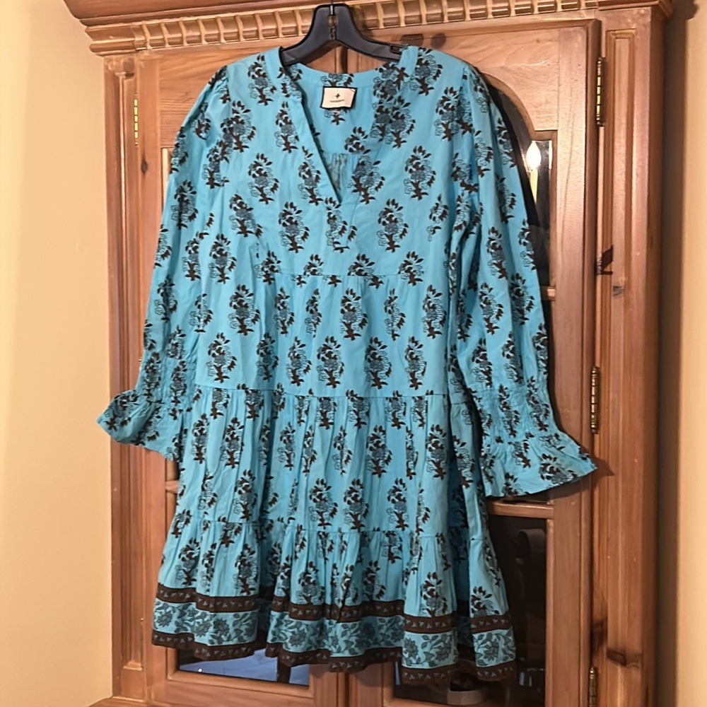 TNUCK BEACH

Tropical Turquoise Bouquet Kenzo Coverup - Picture 6 of 9